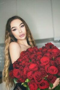 DianaRizz Roses 🌹 Pic 2