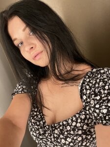 _Anna_cutie_ Public Pic