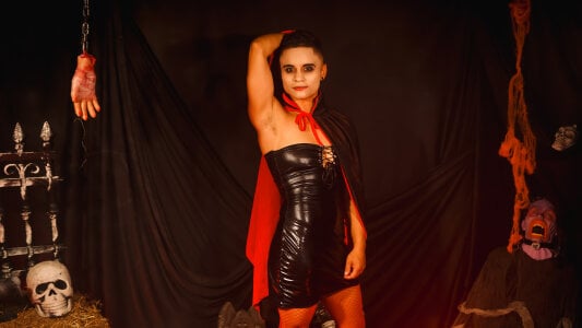 Liiamthompson Halloween Pic 3