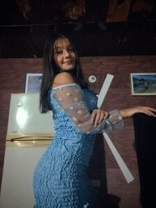 eimy_hot18 Public Pic 2