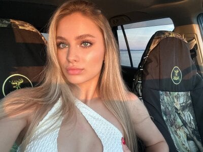 JodyHallett Public Pic 4