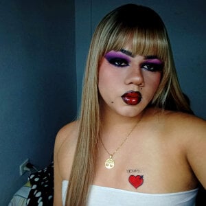 Tiffany_deluxe 💋 Kiss me with your eyes… and lose yourself in my game Pic