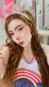 lizy_portman Lola Bunny Pic 2