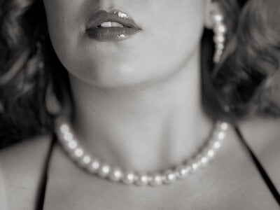 Helenstanford Pearls and Gloves | Helen Photoshoot Pic 4