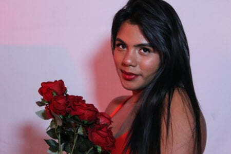 Liss-Reyes Dangerous Curves & Red Lace 🍒🌹 Pic 3