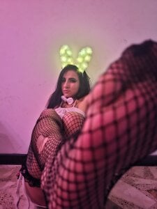 Anniee_x Happy Halloween Pic 3