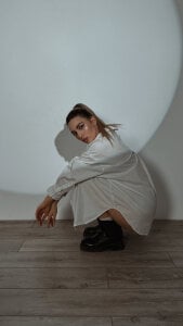 AmyReeves Public Pic 7