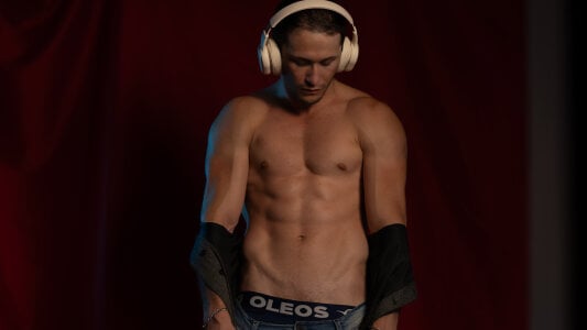 AxelFairchaild headphones and body 사진 2