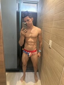 A very hot pool Sunday de JoseRumbero26  9 Imagens