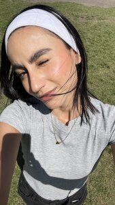 Lovinggirl_ Public Pic 5