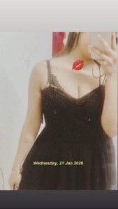 strip_vani: It’s me 😍😌 ( 2 фото)