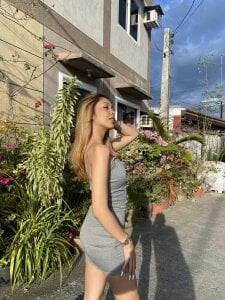 triana_ortega69 sunkissed ♡ Pic