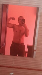 BIGLEON01 Free Pic 3