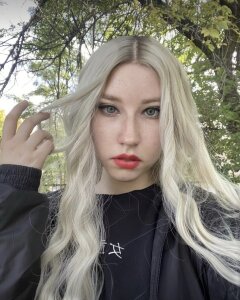 Mersedas00 Public Pic