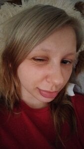 Sarahot2239 Public Pic 3