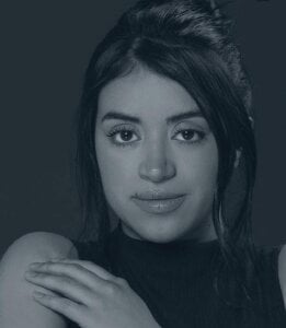 Carla_Bennett__ 💦Five moments, one single essence: 🔥 that of a confident, natural, and very dangerous woman. 😈 Pic 3