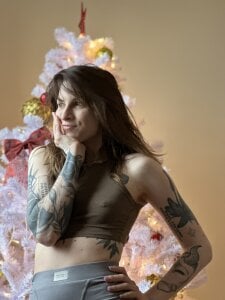 av9ust Public Pic 6
