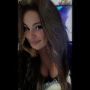 ALASKA_TAY KISS ME Pic