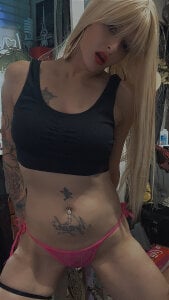 blondebarbiebae Yours truly Pic