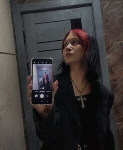 EllaPeony Public Foto 3