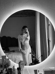 LachelleFrommer Black&White style hehe Poză 2