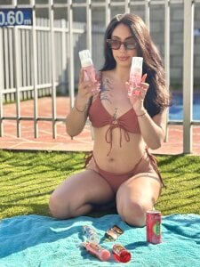 My company Cronos🧖🏼‍♀️🫧 de Heratemporal  3 Imagens