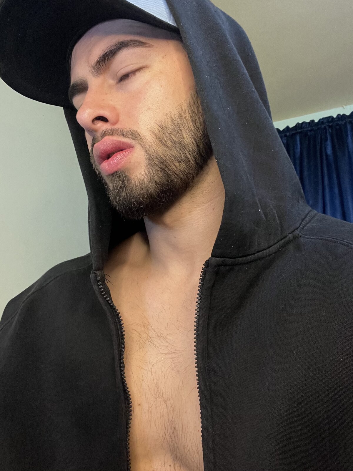 MaxDell 님의 트렌드 중인 사진  4448개