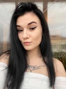 LucyKitty_ Public Pic 3