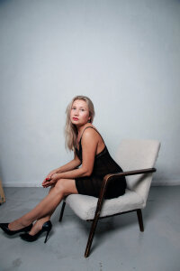 _universe555 your lady in black Pic 2