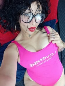 CHIARAJJONESのCOME TO MY ROOM 😈の 4枚の写真