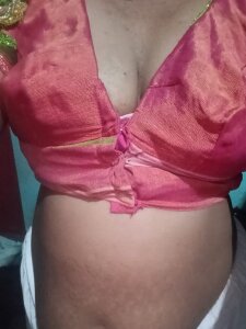 Tamilmeeraa Public Pic 4