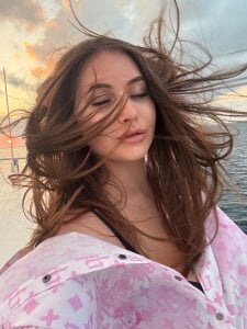 ChloeMarsch 🏝️❤️ Special moments slika