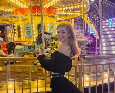 DaphneRose Tonight feels like the beginning of a little love story🥰 Pic