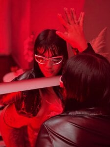 LilithVibe_ HOW DOES THE RED LOOK ON THIS DEVIL? Pic 4