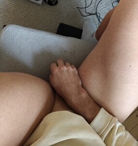 sluttyLeeo Public Pic