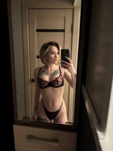 AEster01 My body Pic 5