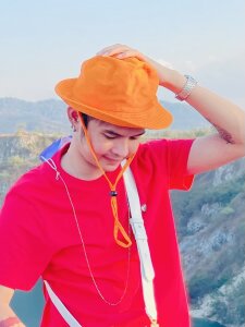 Asianboyth Public Pic