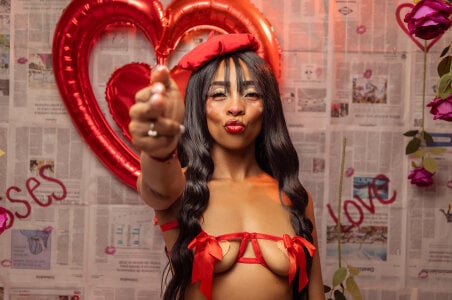 hilarythomsom Happy Valentines Day💋 Εικόνα 2