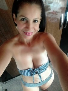 girl-hot903