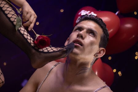 cattleya_rosaのNaughty Valentineの 2枚のXXX写真