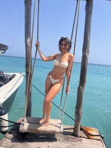 Beach time de Angelbae- Fotos