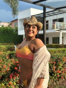 ellamontoya escape with me 💖 Foto 4