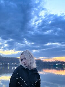 GaryKanney Sexy Riley Pic 3