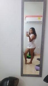 shabrina_xxx Public Pic 2