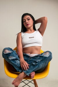 LeahVegas Public Pic 7