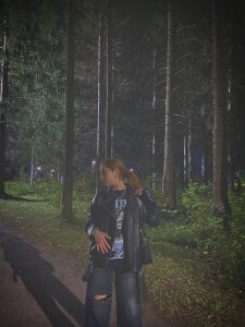 Evelinnight Public Pic 2