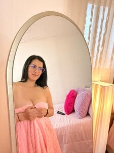 Isa_Emm Mature Latina Who Knows What You Need 😈 Immagine  2