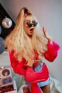 Samantha_Bernardo Back to the 90s Pic 5