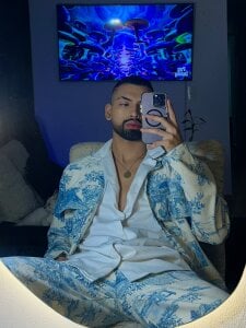 Andy_x777 Public Pic