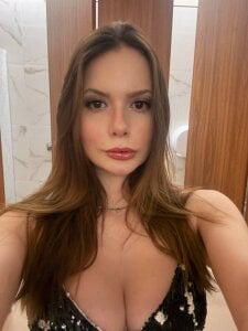 TonishaThal Public Pic 5